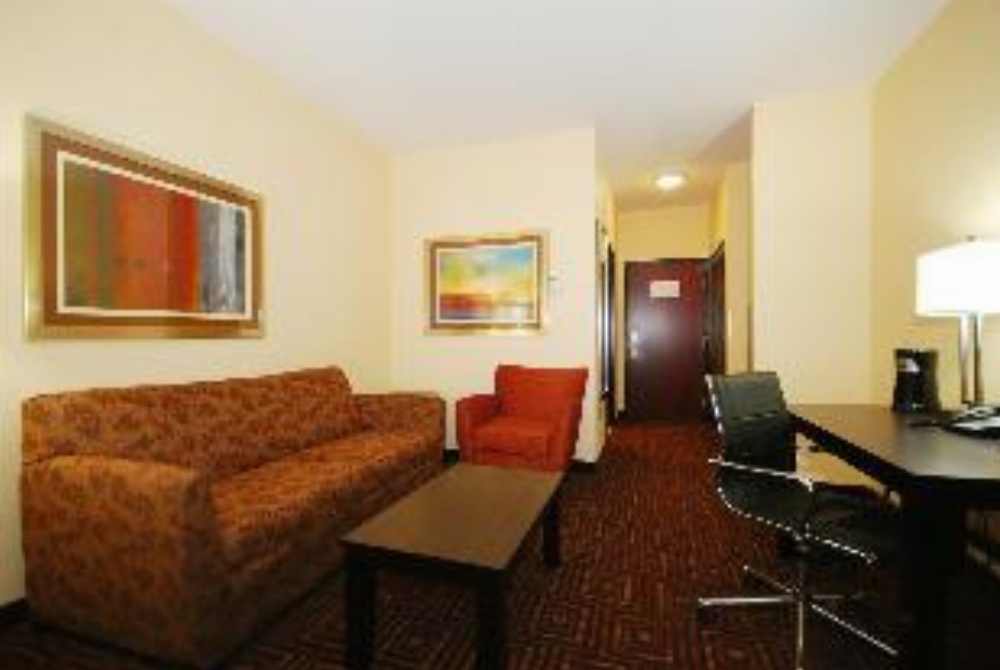 Paradise Inn & Suites Main image